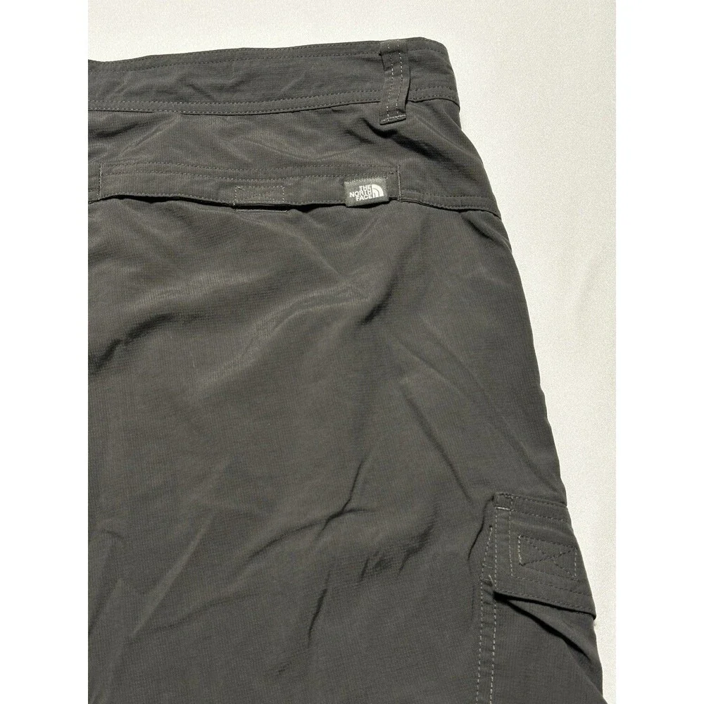 The North Face Cargo Shorts Mens Size Small Nylon Hiking Casual Pockets